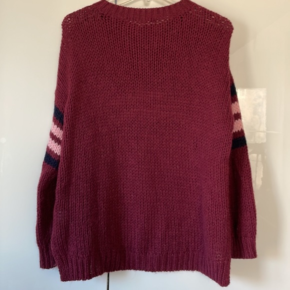 XiRENA Crew Neck Sweater in Burgundy/Pink/Navy Blue Size-XS Oversized fit - Picture 7 of 8